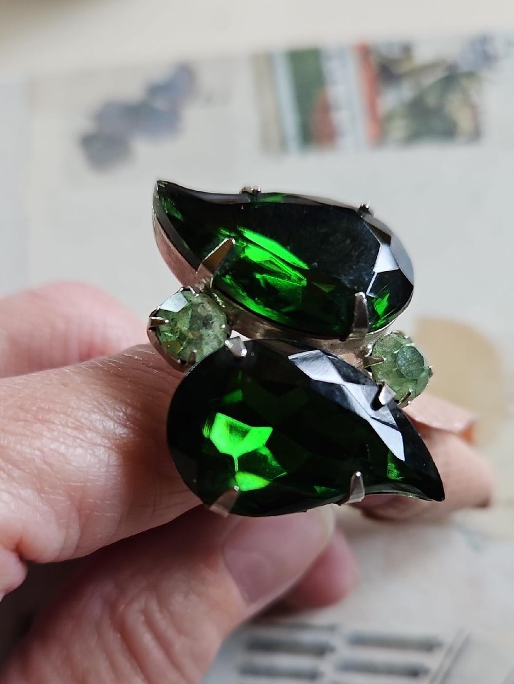 Emerald and Light Green Teardrop Rhinestone Clip-On Earrings Silver Tone Chunky - Picture 2 of 4